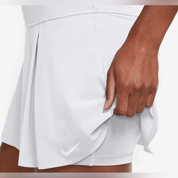 NIKE DRI-FIT 15’’ 🆕 White Tennis Skort. Size Small. - Picture 3 of 4